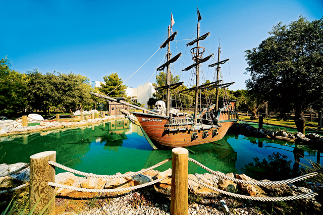 pirates-adventure-mini-golf