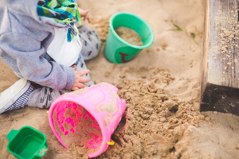 sand-summer-outside-playing-large