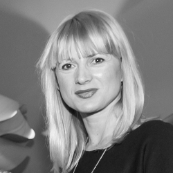 Metka Kejžar, direktorica Zavoda Med.Over.Net.