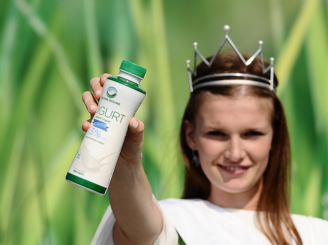 mlecna-kraljica-s-plastenko