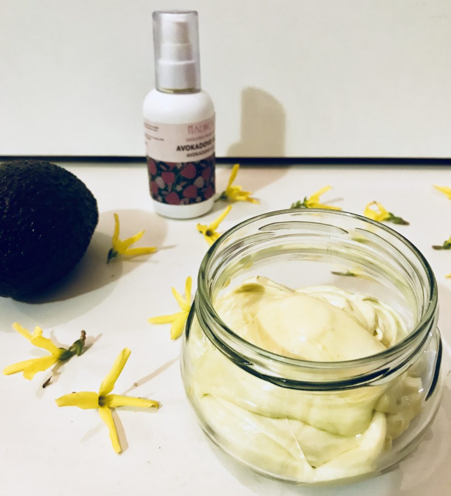 avokadovo olje koža