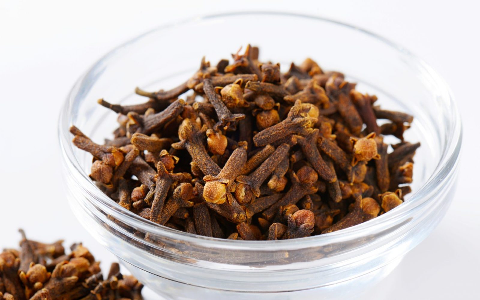 Nageljnove žbice in zobobol