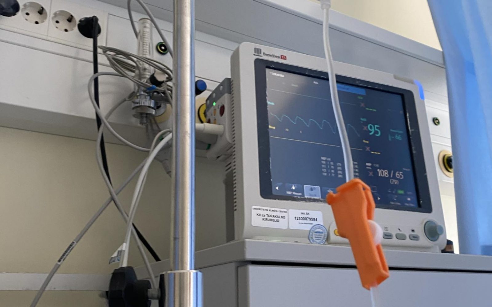 Za 36-letnega očeta bi bila skoraj usodna dlaka