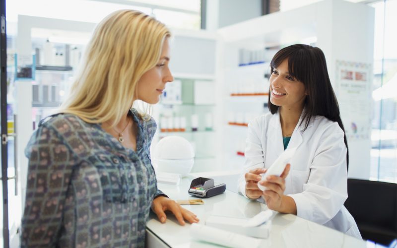 Poplava izdelkov za lajšanje peri-/menopavze: Kaj pomaga in kaj ne?