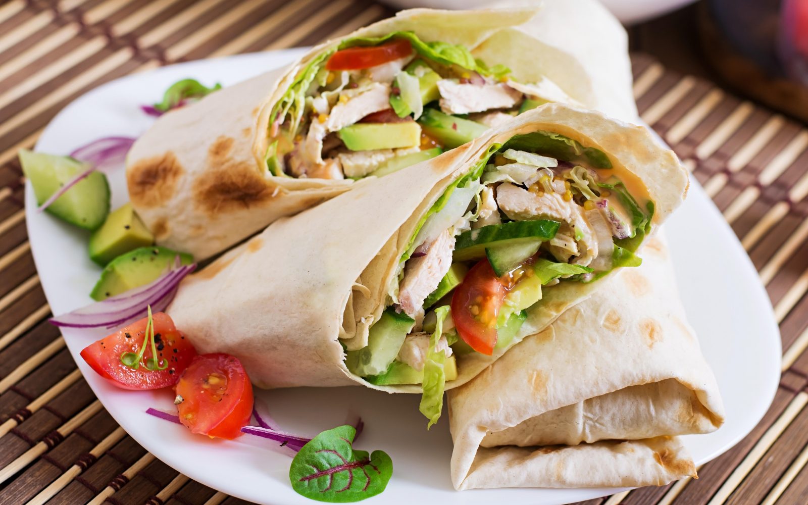 tortilija wrap, piščanec