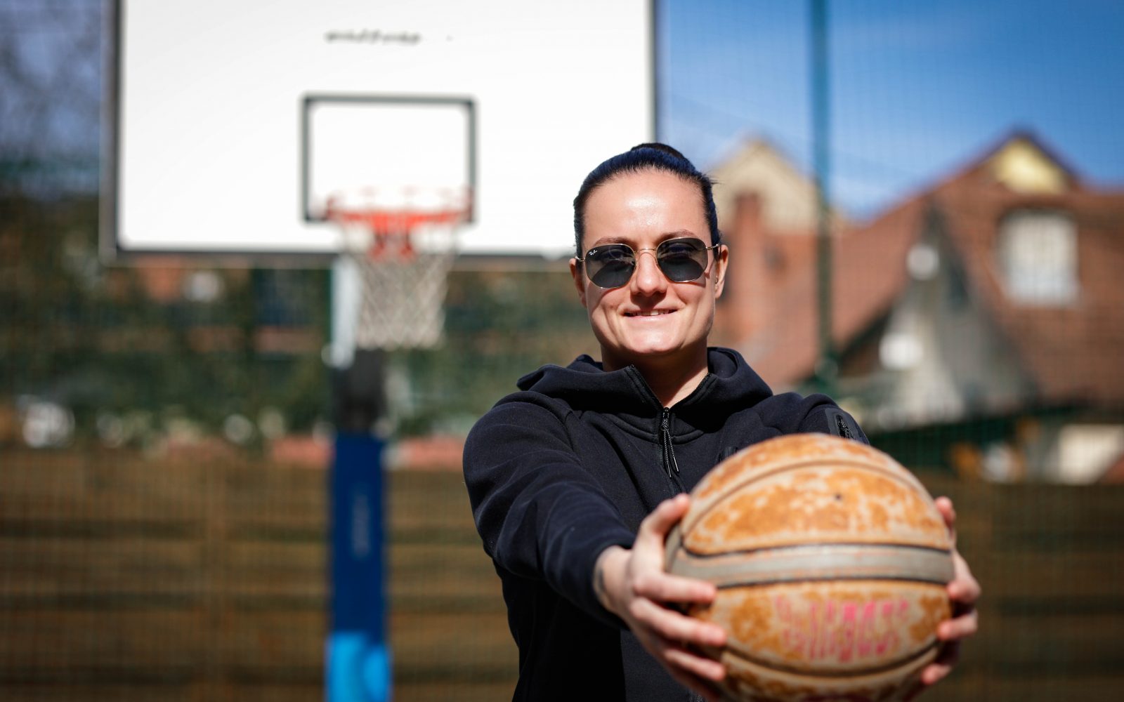 Slovenska košarkarica Nika Barič med treningom