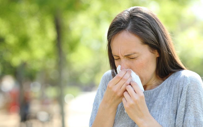Alergija na cvetni prah ali nahod? Spoznajte razlike