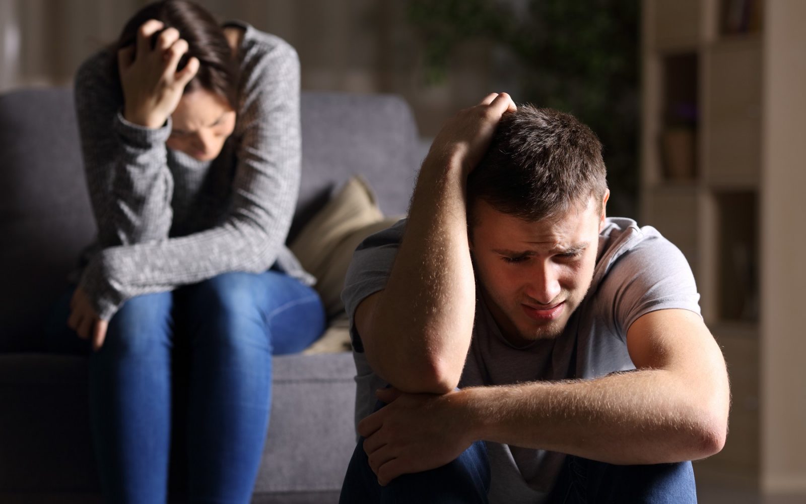 Je to konec? Čustveni trenutek para v krizi