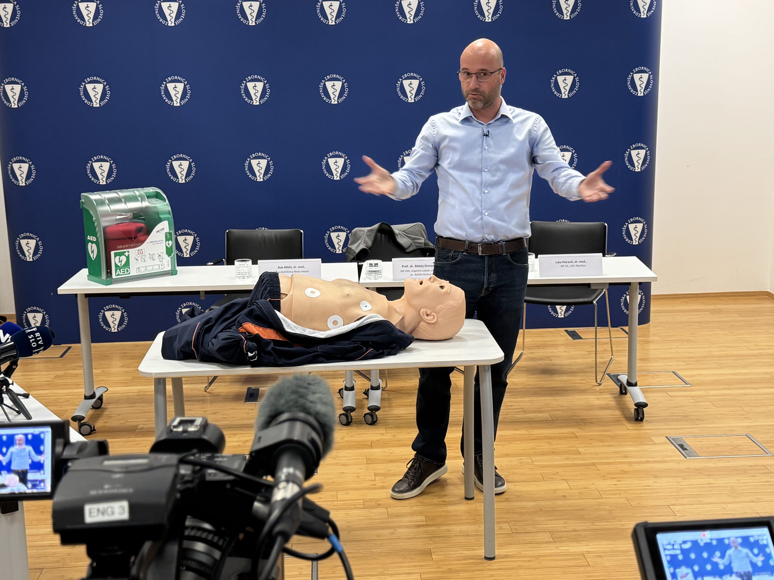 Prof. dr. Matej Strnad