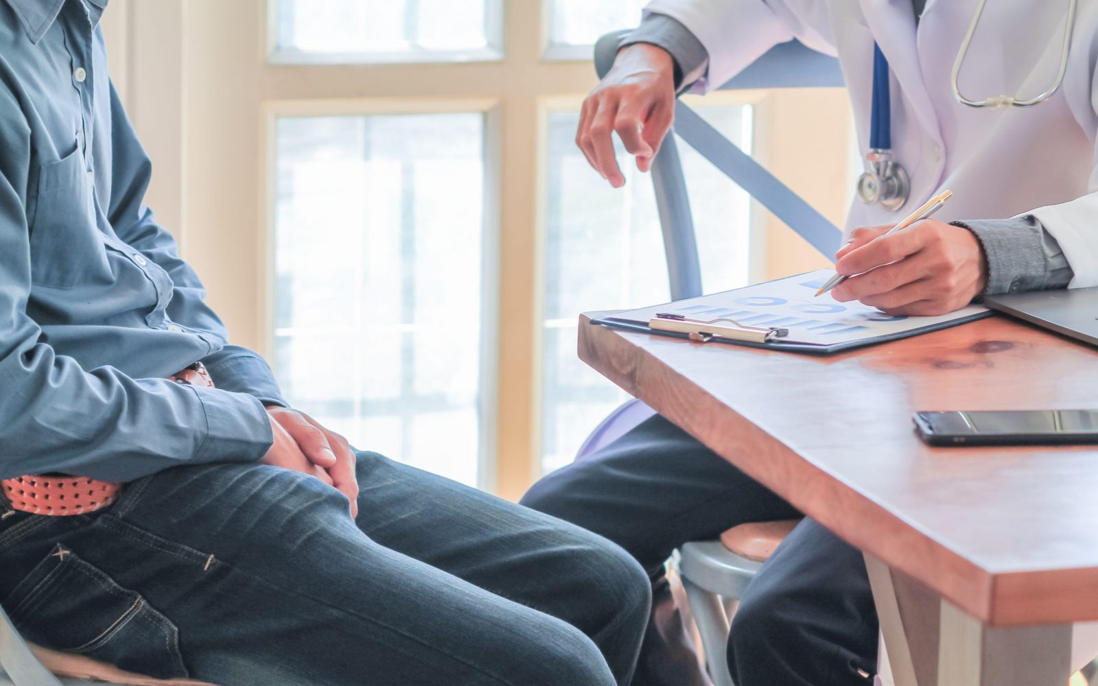 Posvet z zdravnikom zaradi okužbe z gonorejo