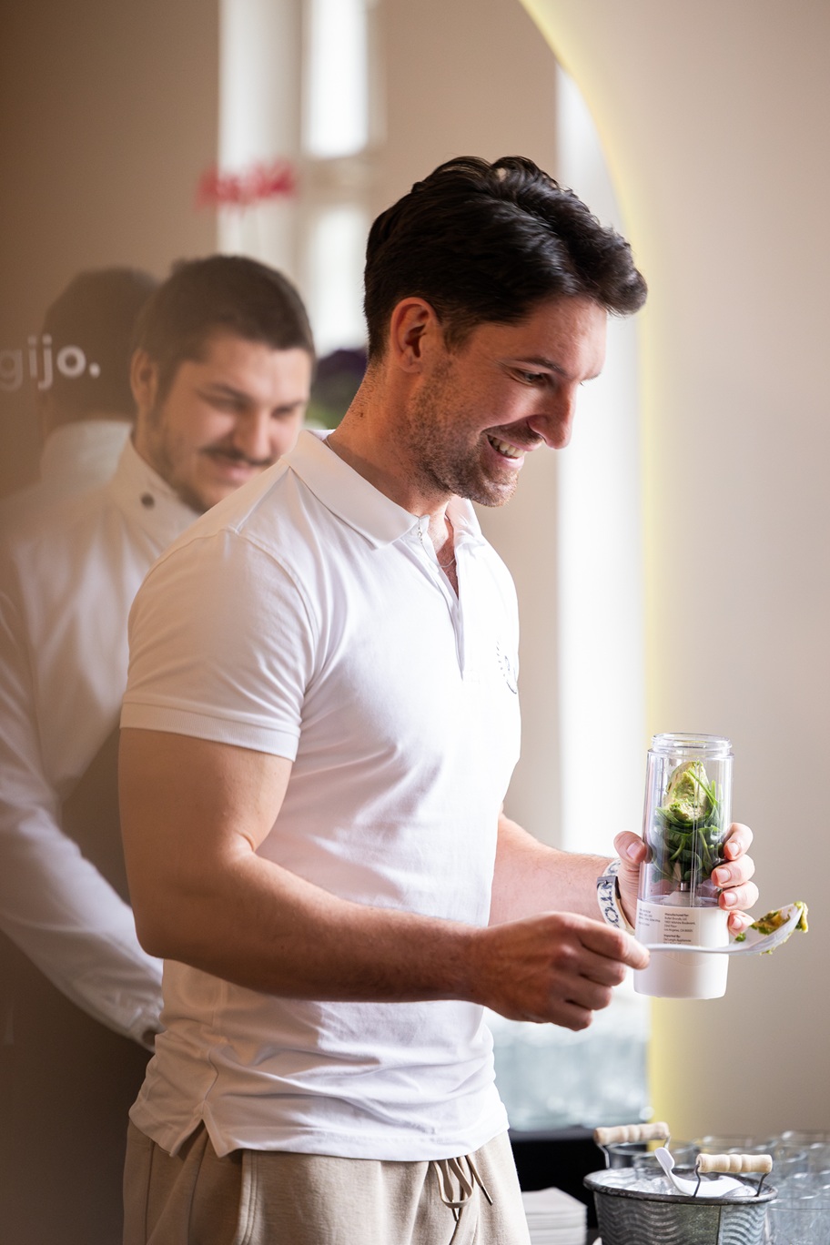 Veliko informacij o pripravi zdravih smutijev je podal Jan Kovačič, eden najbolj priznanih osebnih trenerjev v Sloveniji.