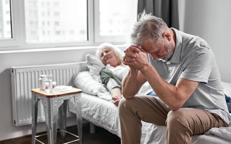 Če se stanje pri demenci spremeni čez noč, je takojšnje ukrepanje ključno!