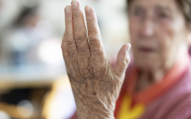 Zakaj je zanikanje demence nevarno – za bolnika in za tistega, ki skrbi