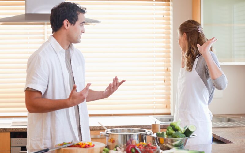 Najhujša stvar, ki jo lahko partnerju rečete med prepirom