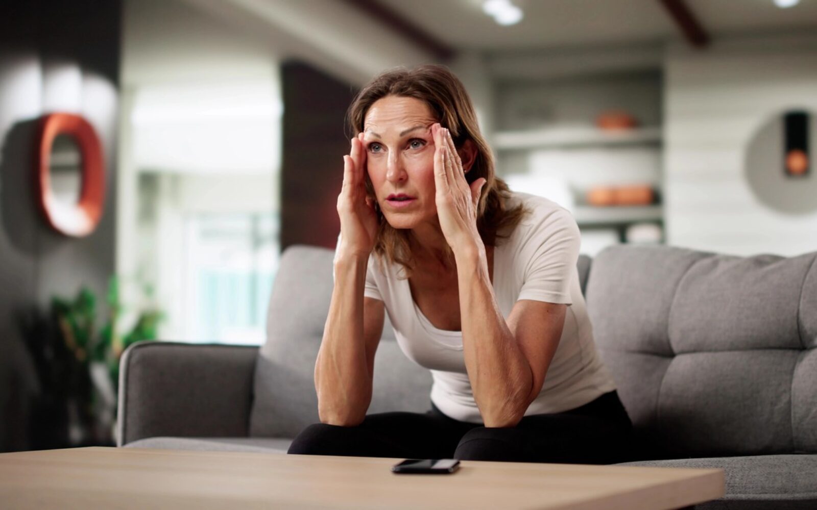 Zgodnji znaki Parkinsonove bolezni – simptomi, ki jih pogosto spregledamo