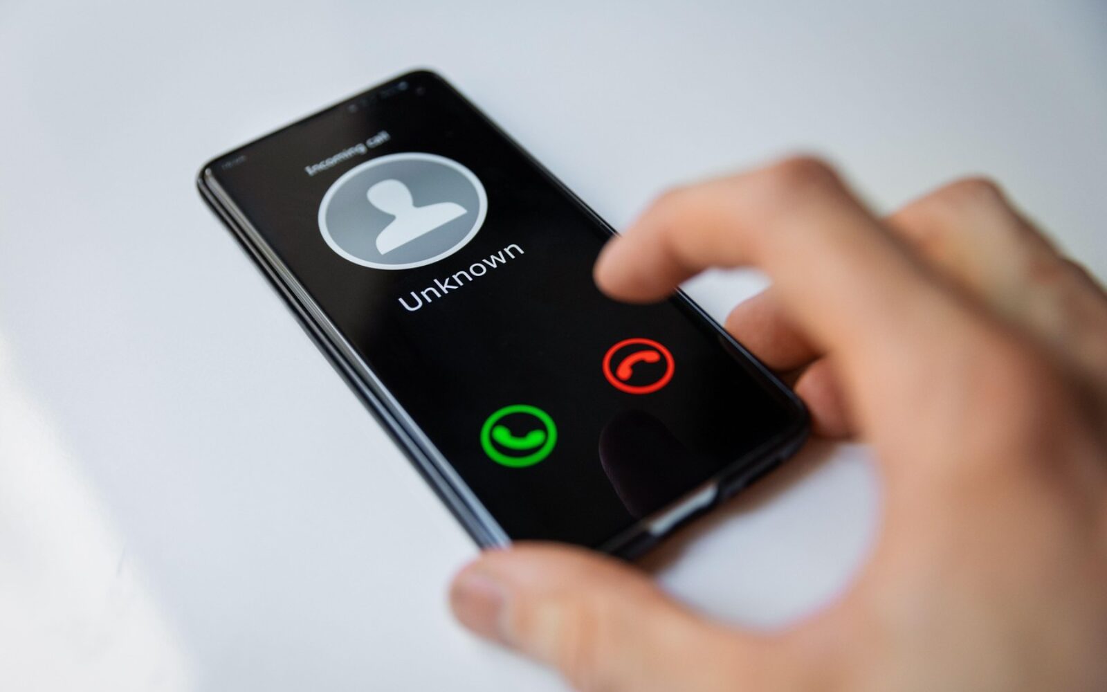 Dohodni telefonski klic neznane številke na mobilnem telefonu