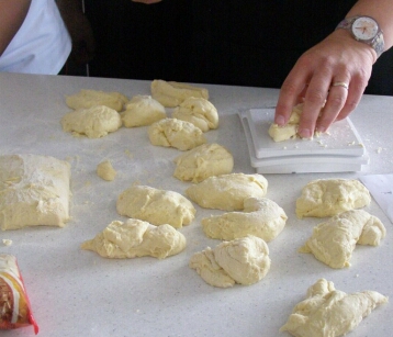 Velikonočna pletenica 35FD6BE4-8541-11E1-B4B8-4FAE65B94067