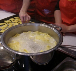 2EE94B38-66BB-11E1-A8B2-B74F66B94067