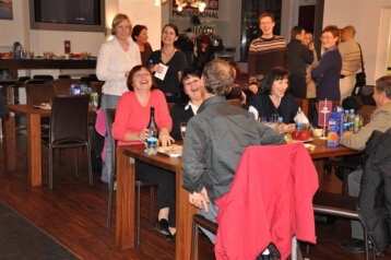 zakljucno_srecanje_onko_klepet_za_mizo.jpg AA607046-4F20-11E1-8933-E45F66B94067